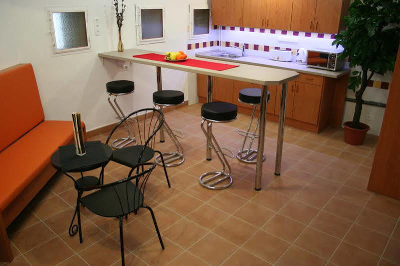 Hostel Walking Bed Budapest Downtown Exterior foto